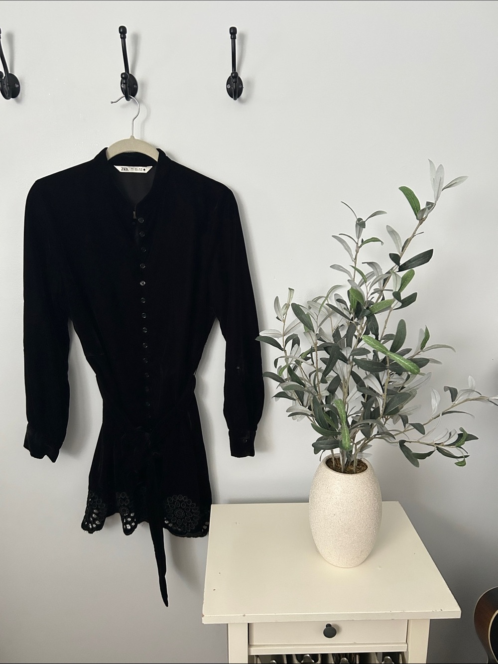 Zara Black Long-Sleeve Buttoned Dress with Tie Waist